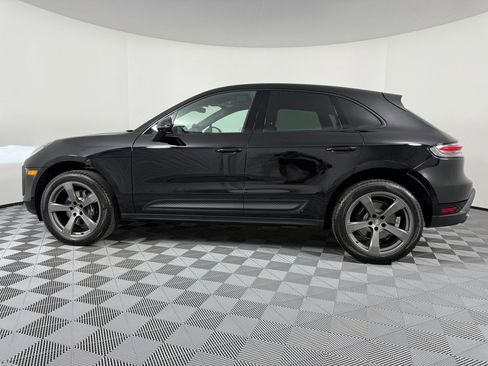 Certified 2026 Porsche Macan AWD/4WD image 2