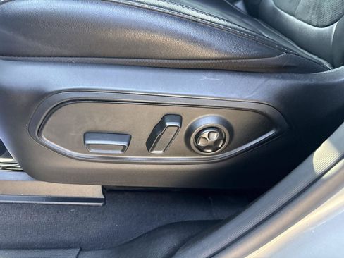 Used 2025 Jeep Grand Cherokee Altitude AWD/4WD image 15