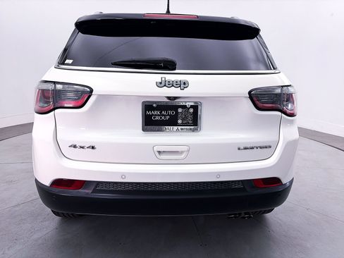 Used 2018 Jeep Compass Limited AWD/4WD image 14