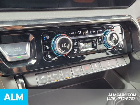 Used 2024 GMC Sierra 1500 AT4 image 22