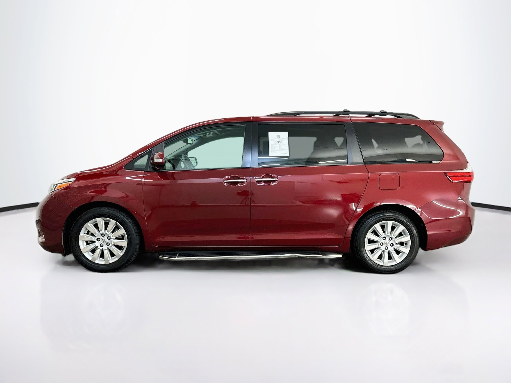 Used 2015 Toyota Sienna Limited AWD/4WD image 4