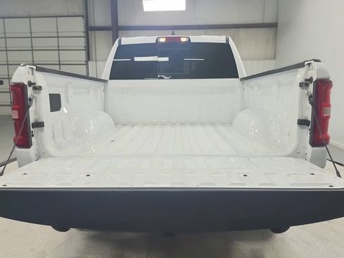 Used 2025 RAM 1500 Laramie AWD/4WD image 46