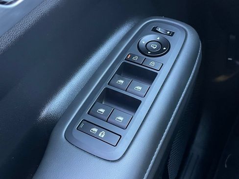 Used 2025 Hyundai Santa Fe Limited FWD image 12