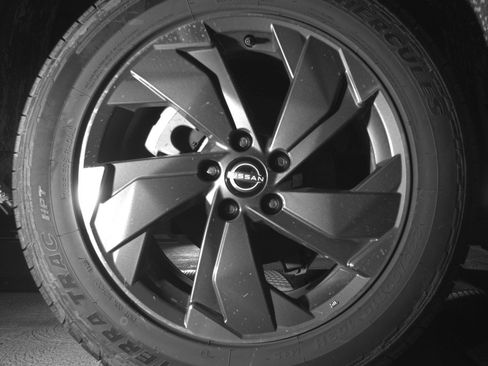 Used 2025 Nissan Rogue SV FWD image 15