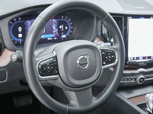 Used 2023 Volvo XC60 B6 Ultimate w/ Protection Package Premier image 14