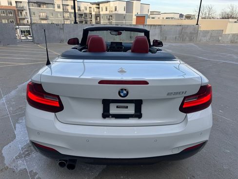 Used 2017 BMW 230i Convertible image 4