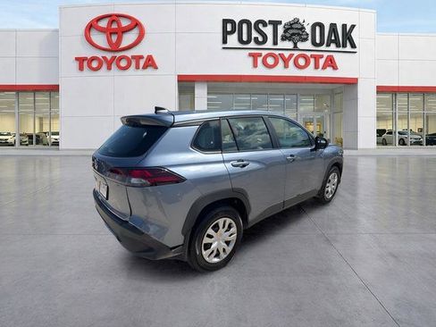 Used 2026 Toyota Corolla Cross L FWD image 11
