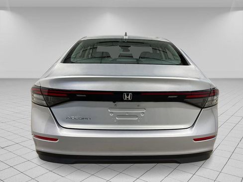 New 2025 Honda Accord LX image 4