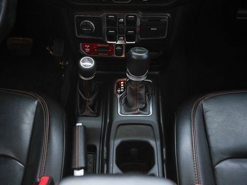 Used 2021 Jeep Gladiator Mojave image 39