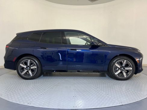 Used 2026 BMW iX xDrive45 AWD/4WD image 8