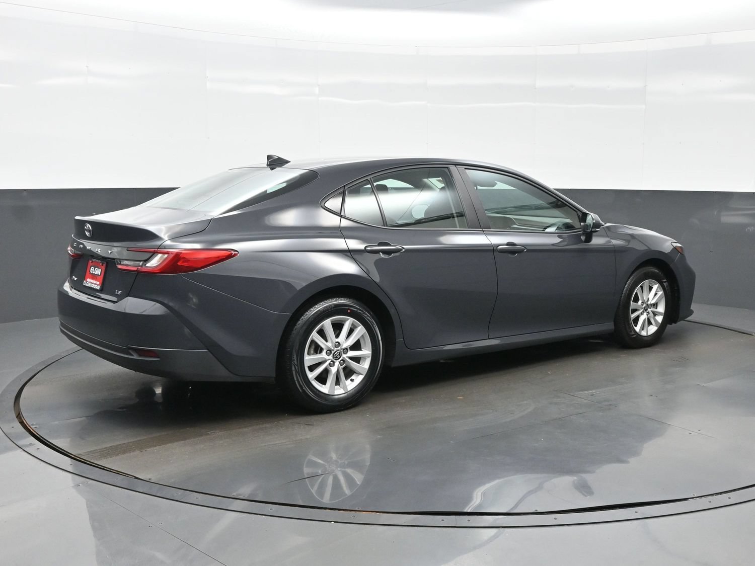 Used 2025 Toyota Camry LE FWD image 6