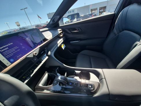New 2026 Toyota Crown Signia AWD/4WD image 25