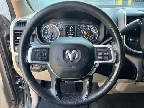 Used 2019 RAM 2500 Big Horn AWD/4WD image 11
