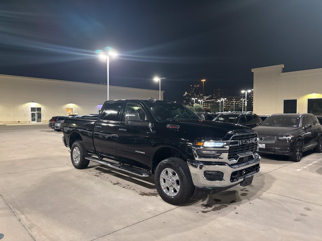 Used 2026 RAM 2500 Big Horn AWD/4WD image 7