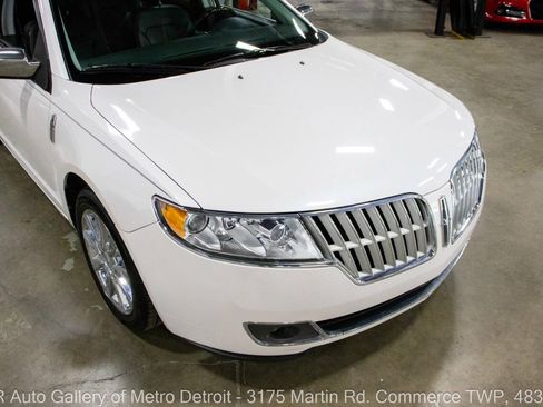 Used 2012 Lincoln MKZ FWD image 13