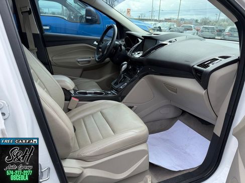 Used 2014 Ford Escape Titanium w/ Equipment Group 401A image 10