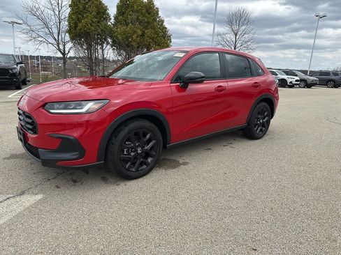 Used 2025 Honda HR-V Sport image 7