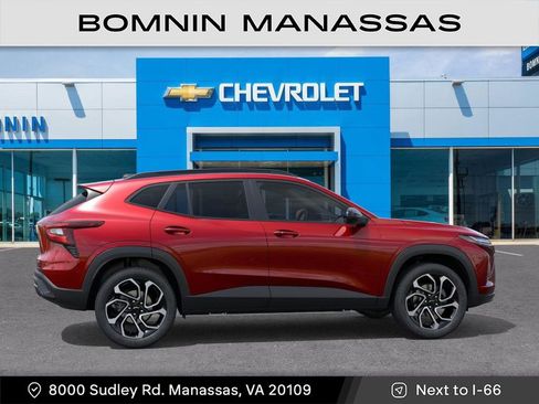 New 2026 Chevrolet Trax RS image 5