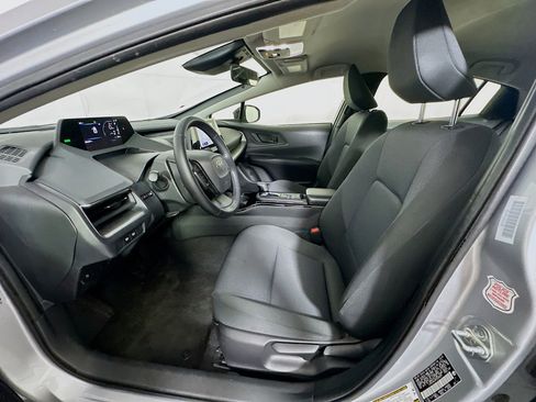 Used 2024 Toyota Prius LE image 13