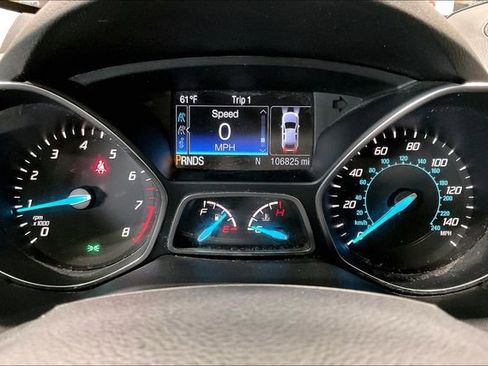 Used 2015 Ford Escape Titanium w/ Equipment Group 301A AWD/4WD image 19