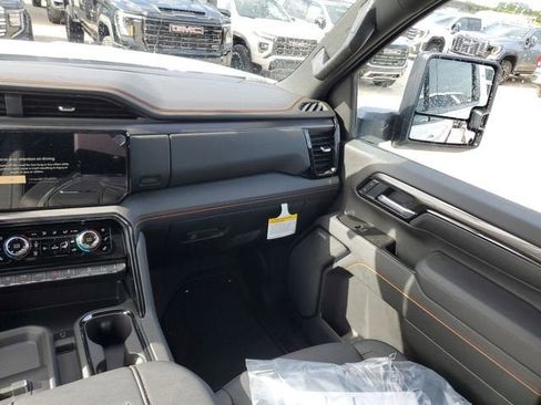 New 2026 GMC Sierra 2500 AT4 w/ AT4 Premium Plus Package AWD/4WD image 16
