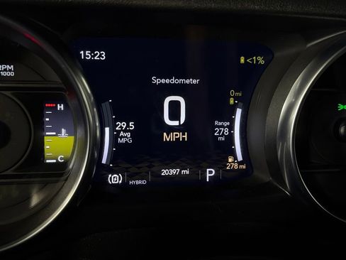 Used 2023 Jeep Wrangler Unlimited Sahara AWD/4WD image 22