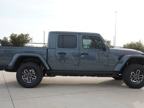 New 2026 Jeep Gladiator Mojave image 10