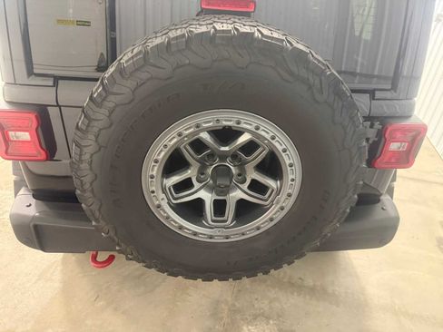 Certified 2019 Jeep Wrangler Unlimited Rubicon AWD/4WD image 16