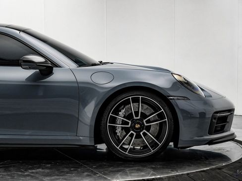 Used 2024 Porsche 911 Carrera GTS image 18