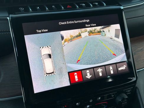 Used 2023 Jeep Grand Cherokee L Summit image 9