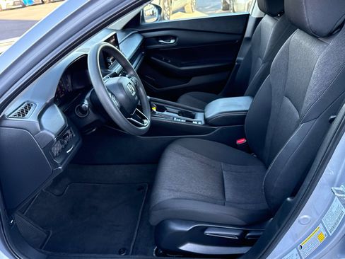 Used 2025 Honda Accord LX image 11