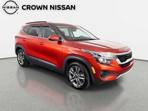 Used 2023 Kia Seltos S FWD image 4