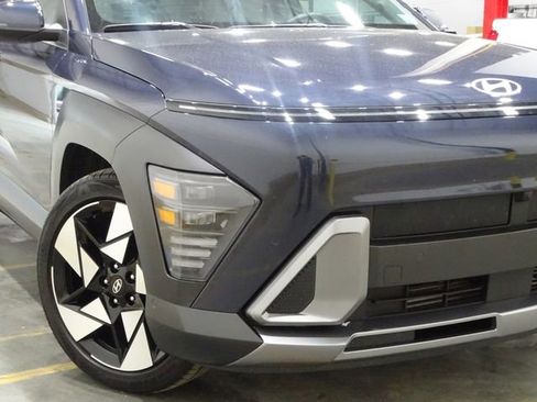 Used 2024 Hyundai Kona Limited FWD image 43