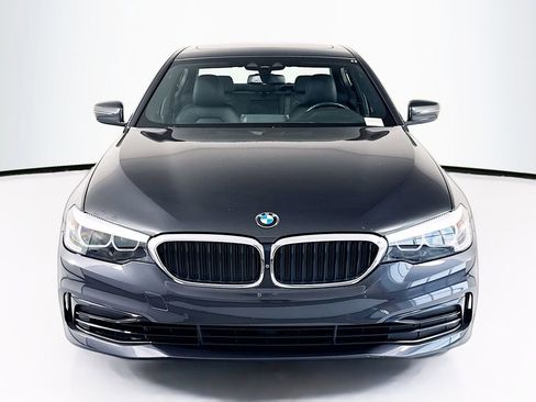 Used 2020 BMW 530e RWD image 2