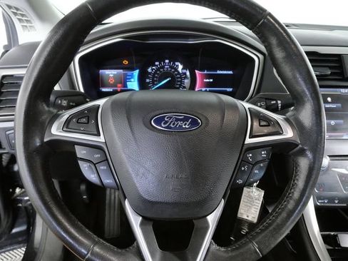 Used 2014 Ford Fusion SE w/ Equipment Group 202A FWD image 20