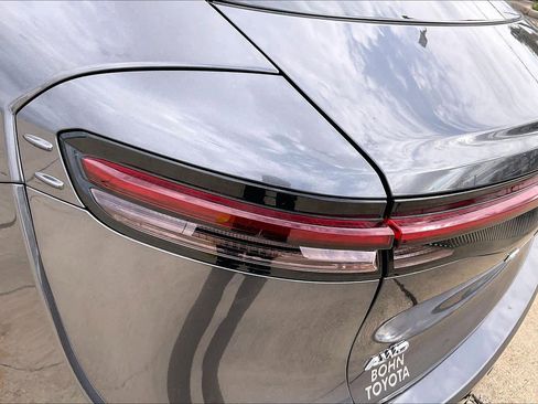 Used 2023 Toyota Crown Limited image 29