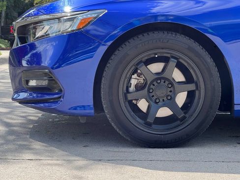 Used 2018 Honda Accord Sport image 26