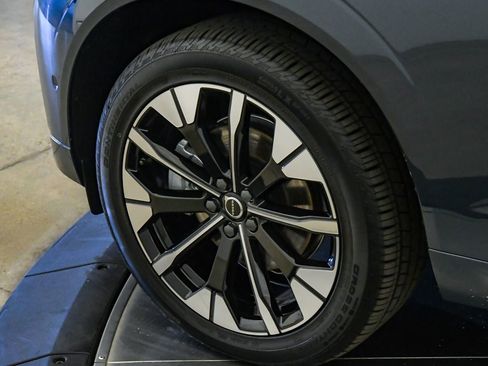 Used 2026 Volvo XC60 B5 Plus w/ Protection Package Premier AWD/4WD image 10