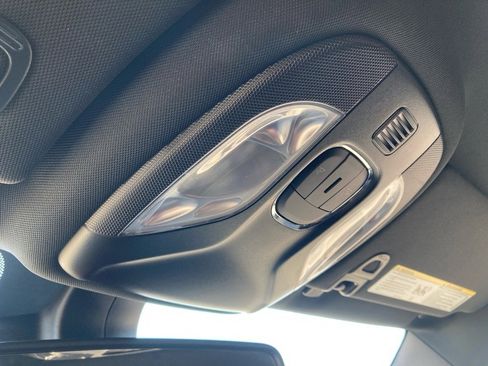 Used 2025 Jeep Compass Limited image 28