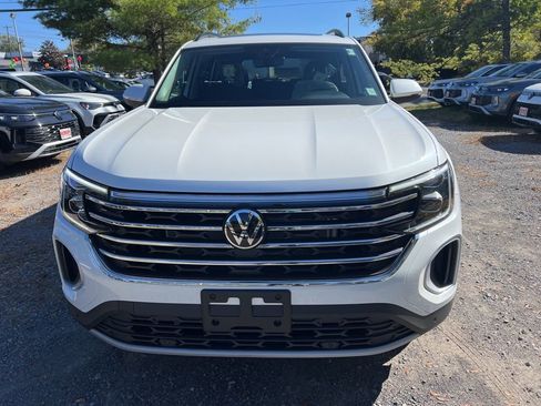 New 2026 Volkswagen Atlas SE image 2