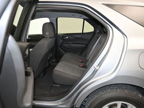 Used 2024 Chevrolet Equinox LT AWD/4WD image 21