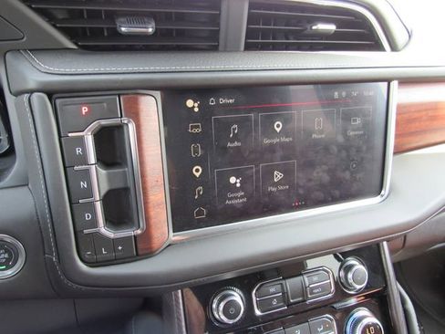 Used 2024 GMC Yukon Denali Ultimate AWD/4WD image 22