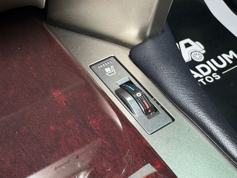 Used 2014 Lexus GX 460 image 48