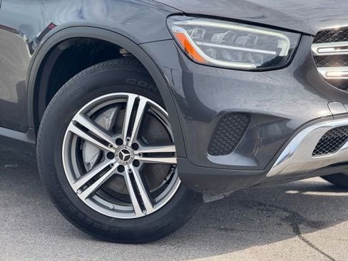 Used 2020 Mercedes-Benz GLC 300 4MATIC image 2