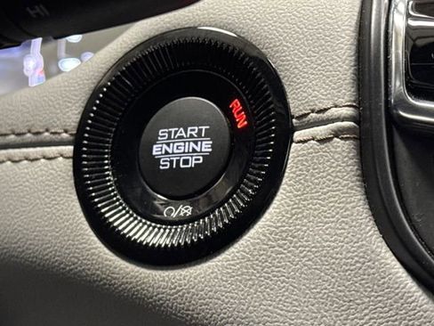 Certified 2025 Jeep Compass Limited image 20