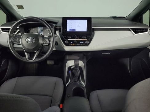 Used 2025 Toyota Corolla SE image 25