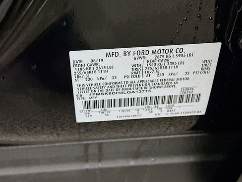 Used 2020 Ford Explorer XLT w/ Equipment Group 202A image 12