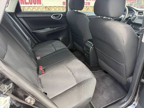 Used 2016 Nissan Sentra SR w/ Driver's Assist Package FWD image 10