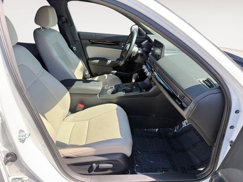 Used 2022 Honda Civic Sport Touring image 19