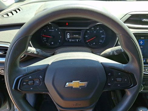 Used 2023 Chevrolet TrailBlazer LT w/ Convenience Package AWD/4WD image 18